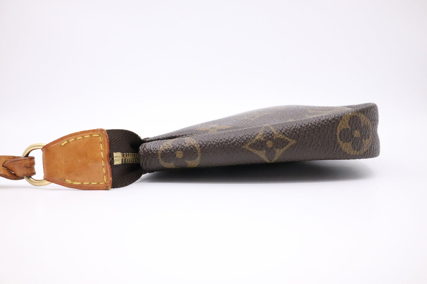 Louis Vuitton Pochette Accessoires in Monogram Canvas