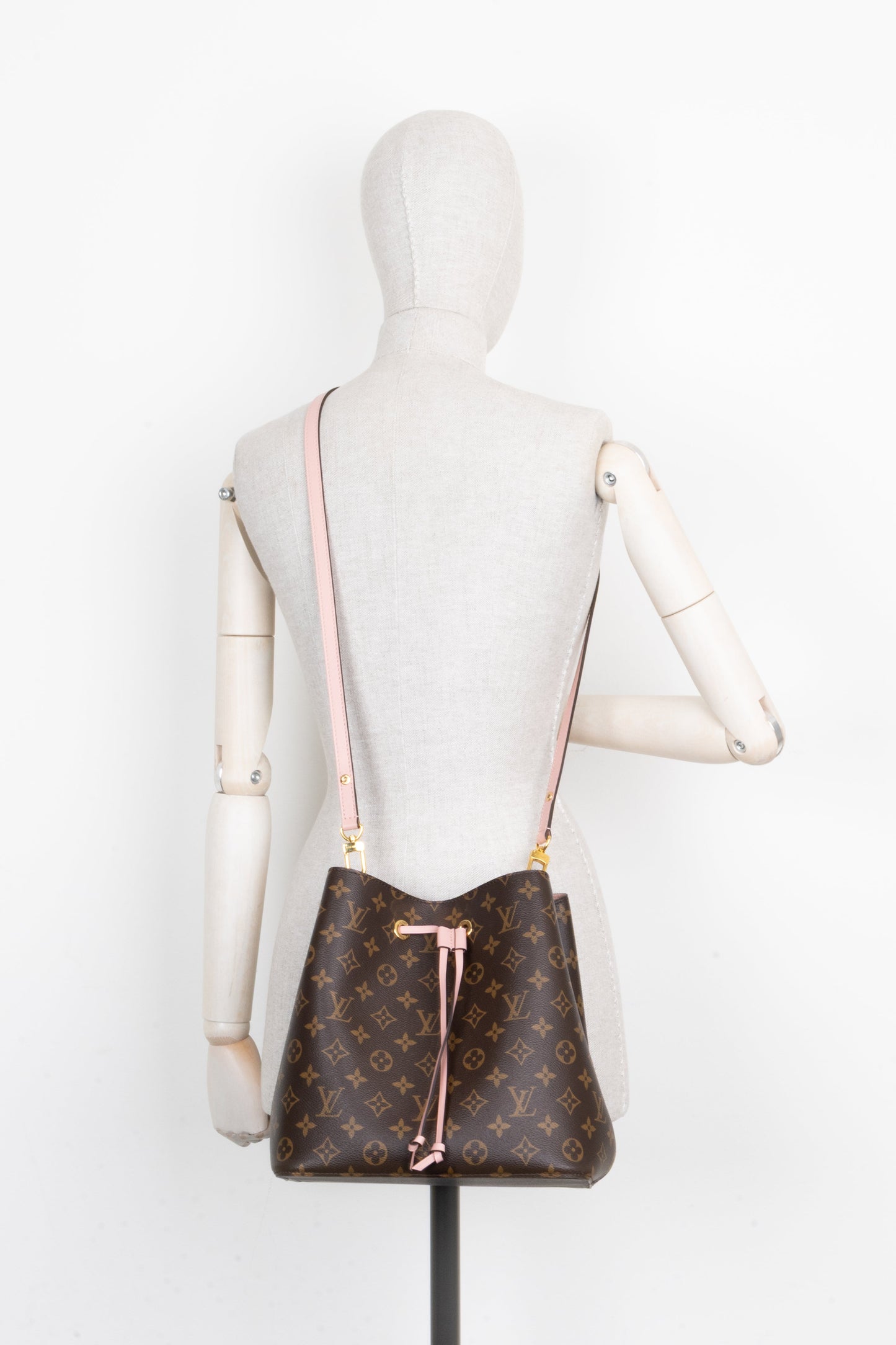 LOUIS VUITTON Neo Noe MNG Rose Ballerine