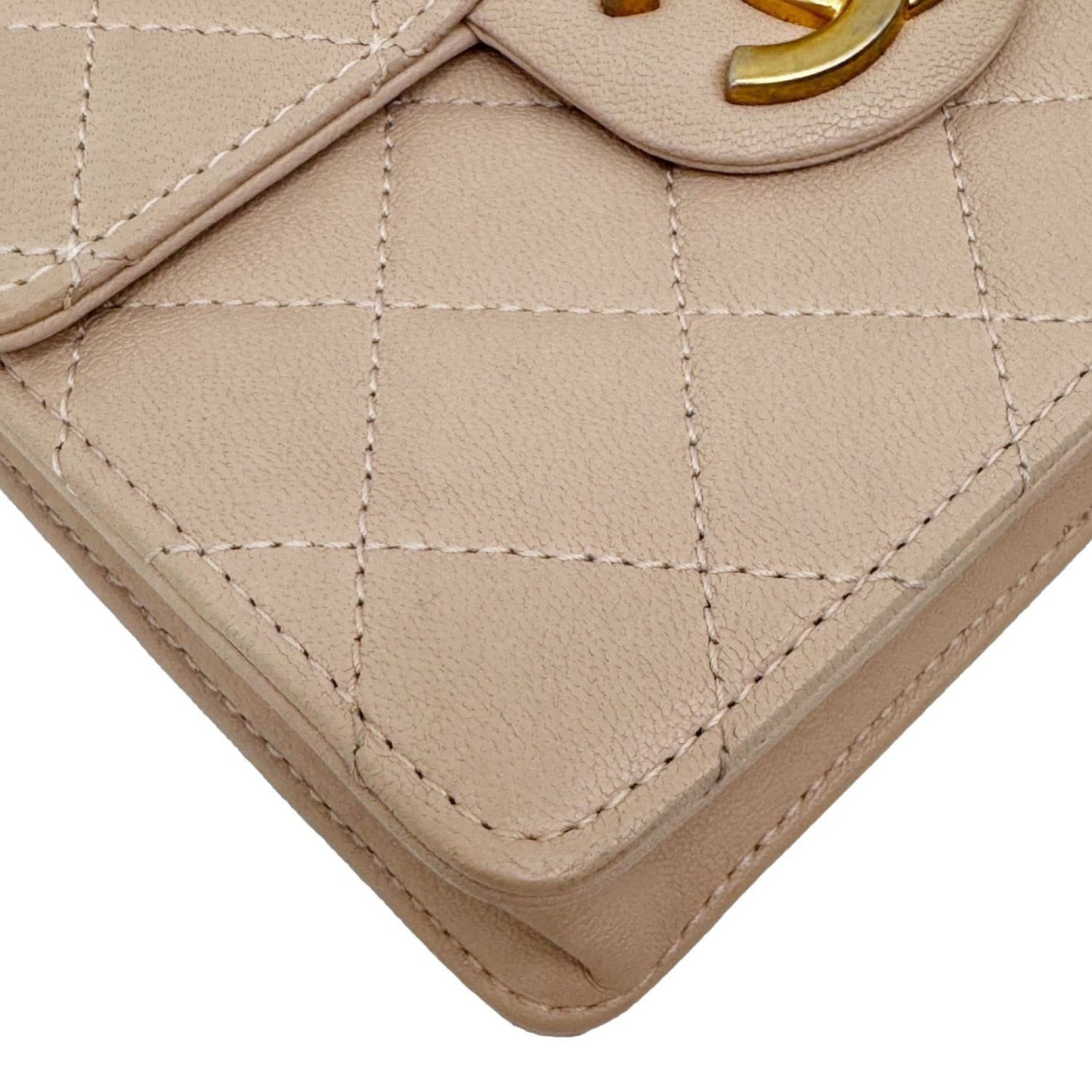 CHANEL Chic Pearls Flap Quilted Lambskin Leather Shoulder Bag Pink