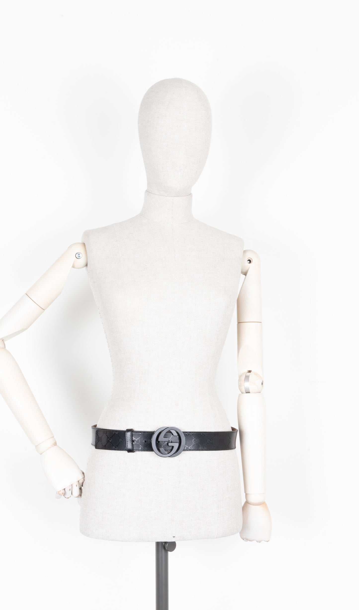 GUCCI Interlocking GG Supreme Canvas Belt Black