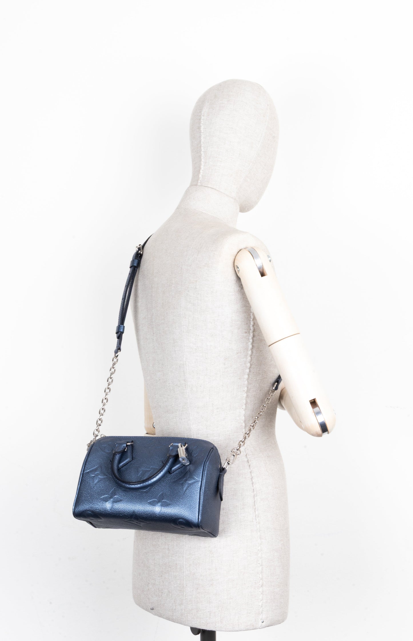 LOUIS VUITTON Speedy Bandouliere 20 Empreinte Metallic Blue