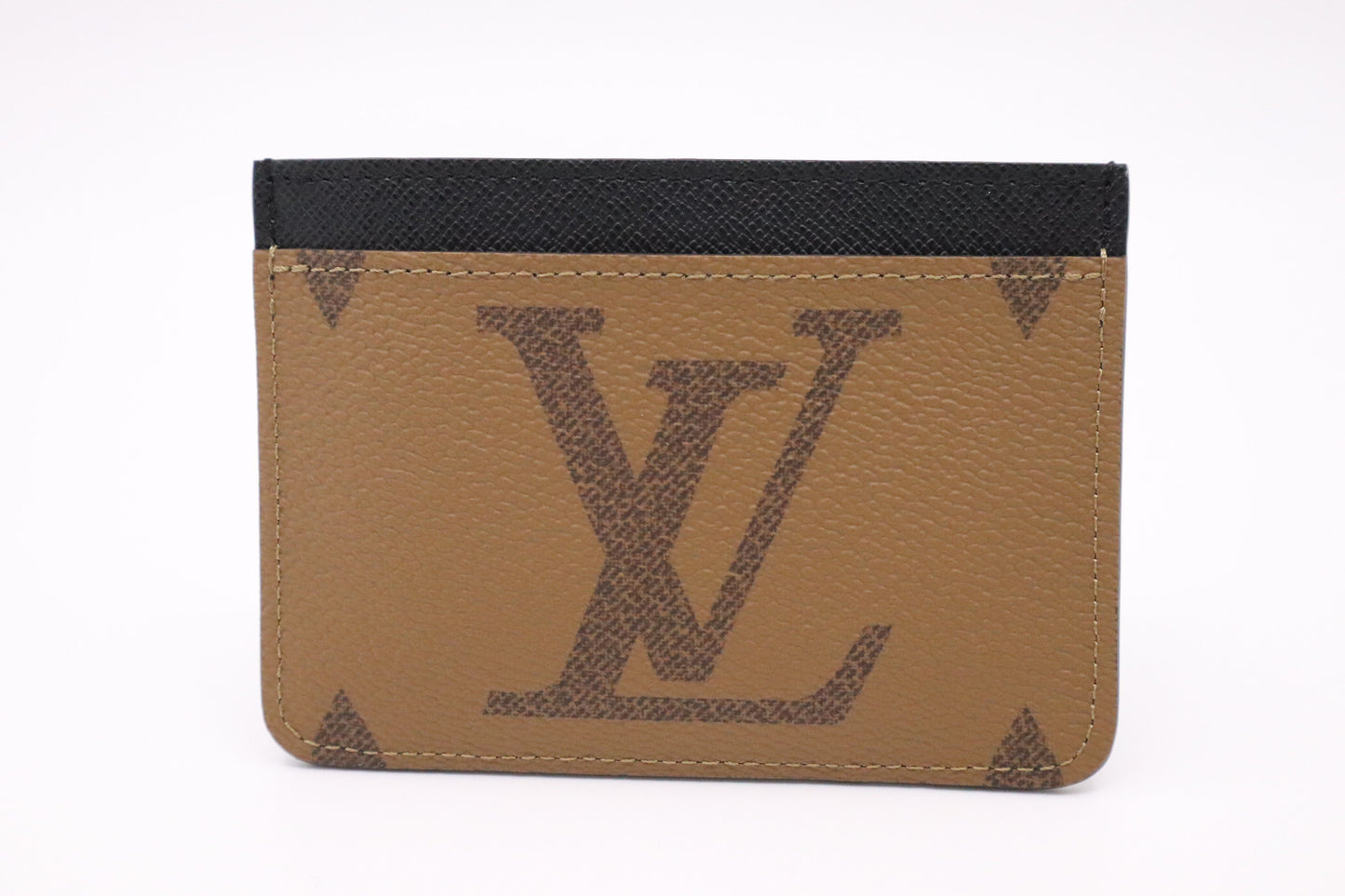 Louis Vuitton Card Holder in Reverse GÃ©ant Monogram