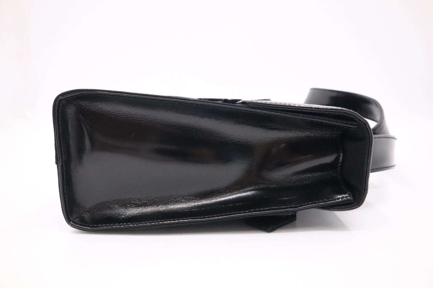 Prada Shoulder Bag in Black Patent Leather and Nylon