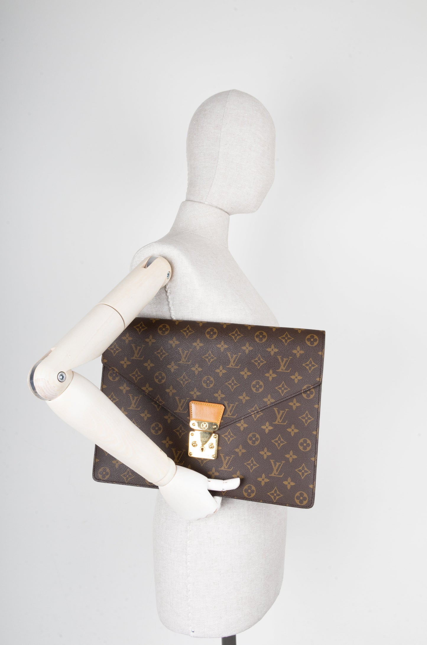 LOUIS VUITTON Porte Documents MNG Canvas