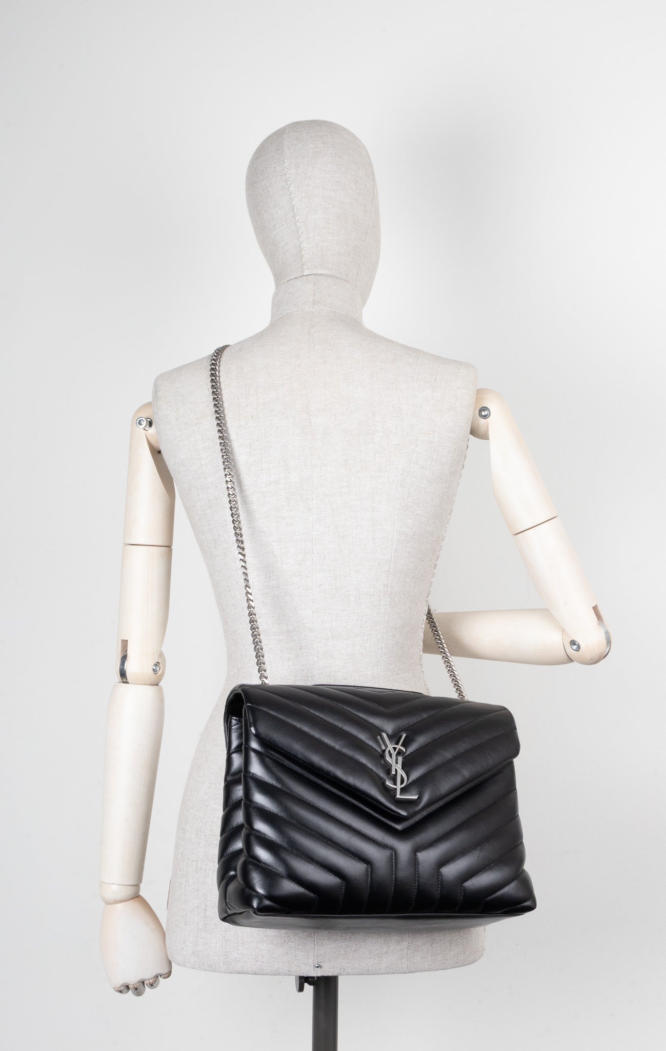 SAINT LAURENT LouLou Medium Black