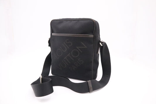 Louis Vuitton Citadin Shoulder Bag / Crossbody NM in Black Damier Geant Canvas