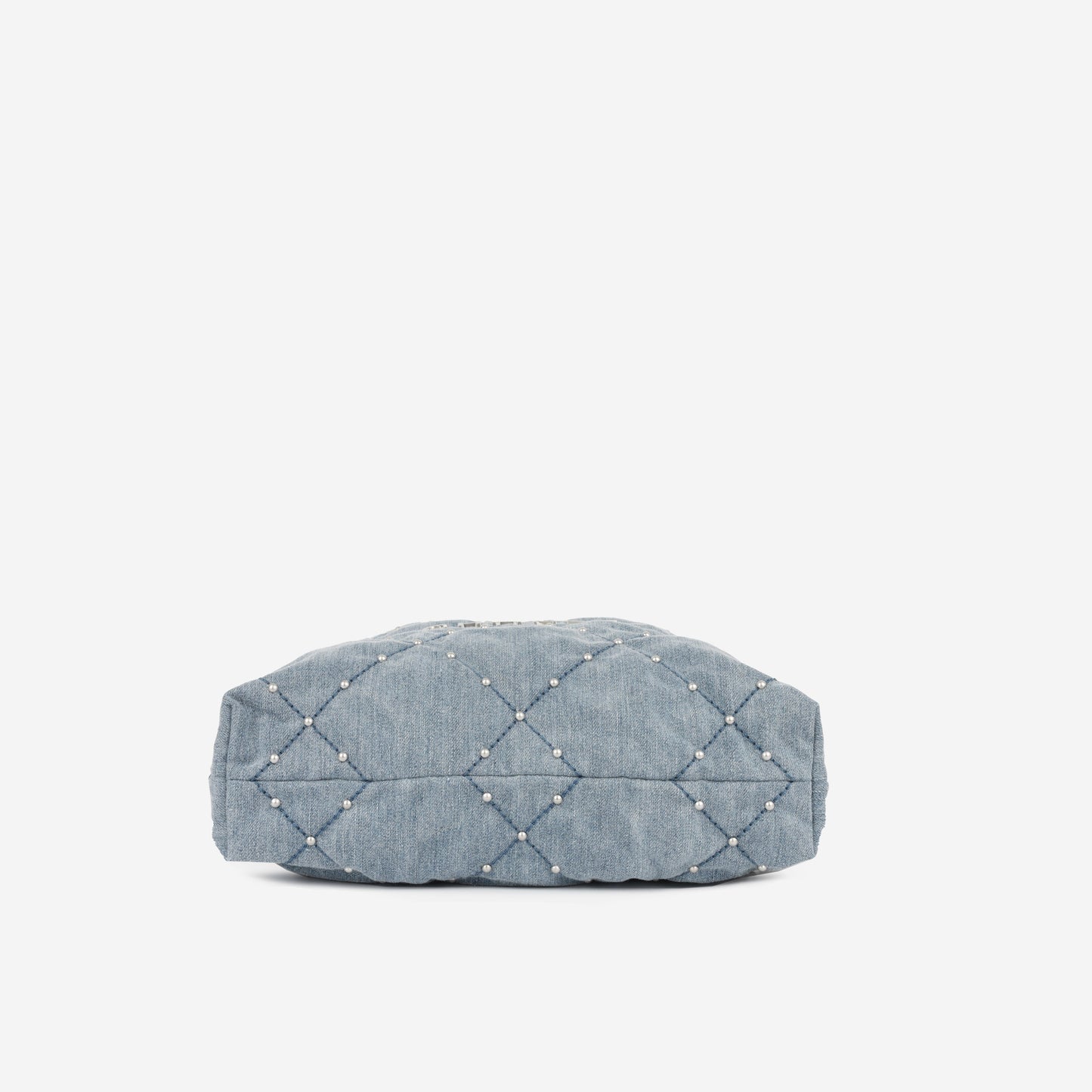 Chanel Small 22 Tote - Blue denim