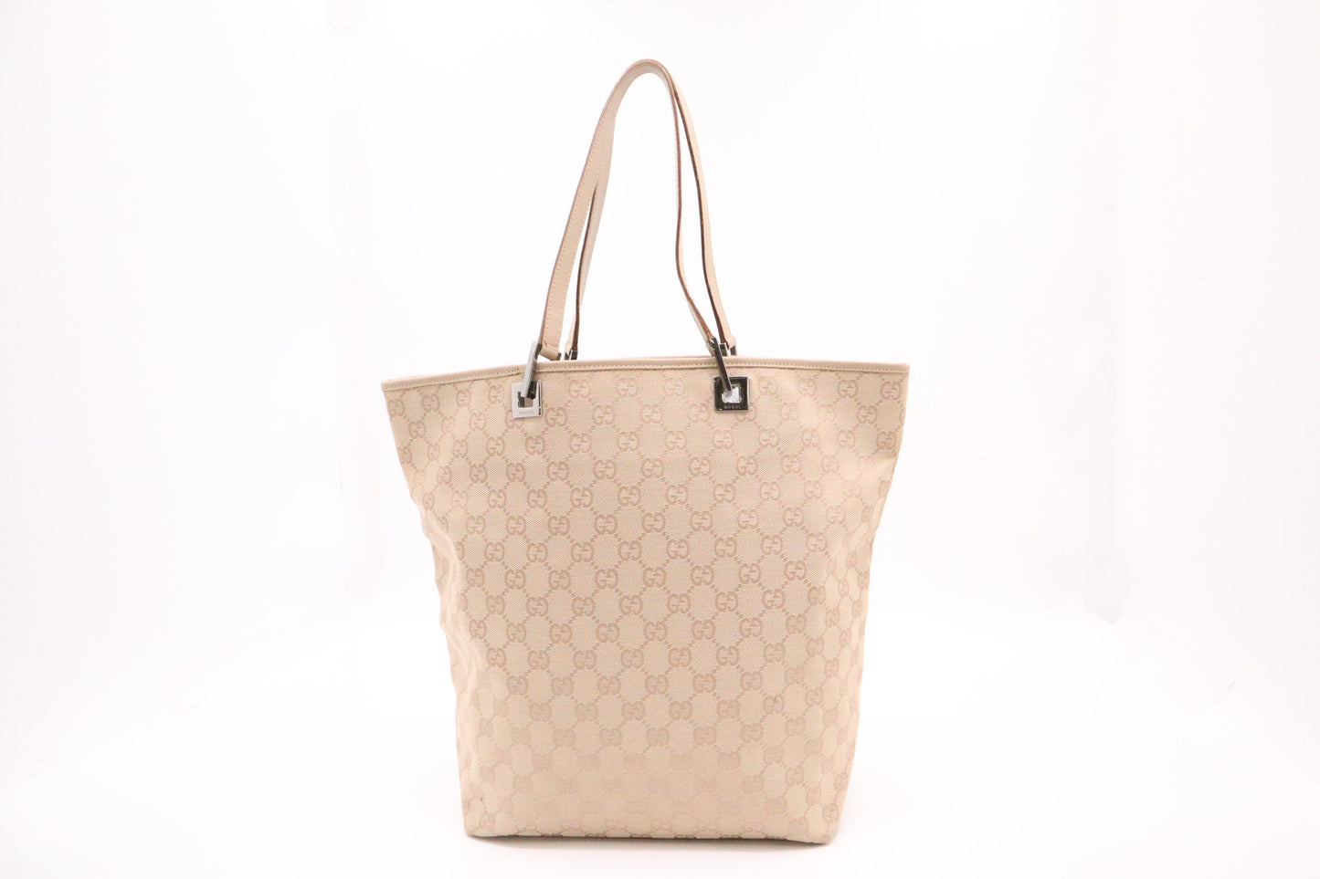 Gucci Shoulder Bag in Beige GG Canvas