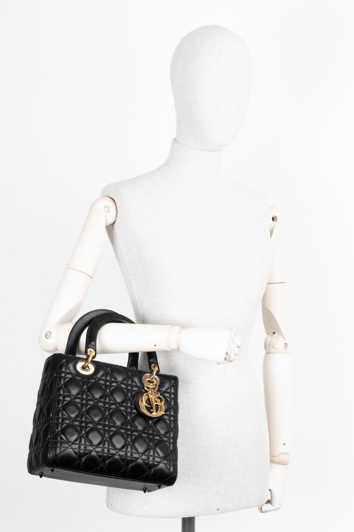 CHRISTIAN DIOR Medium Lady Dior Black