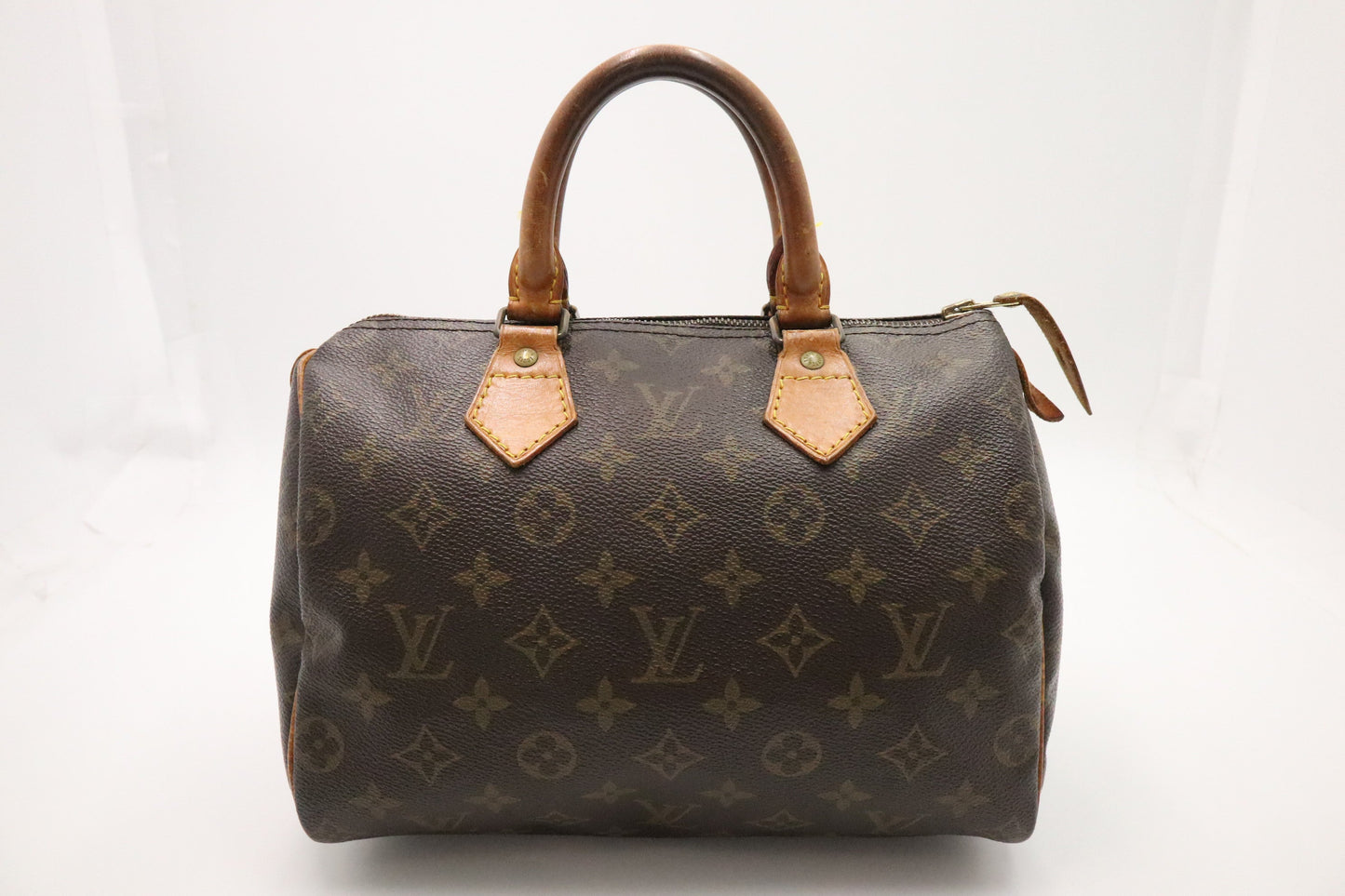 Louis Vuitton Speedy 25 in Monogram Canvas