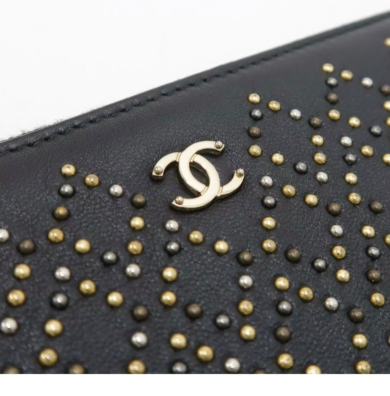Chanel Clutch - Ewore Bags
