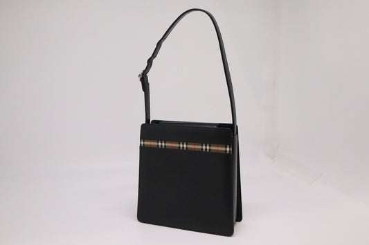 Burberry Shoulder Bag in Black Leather