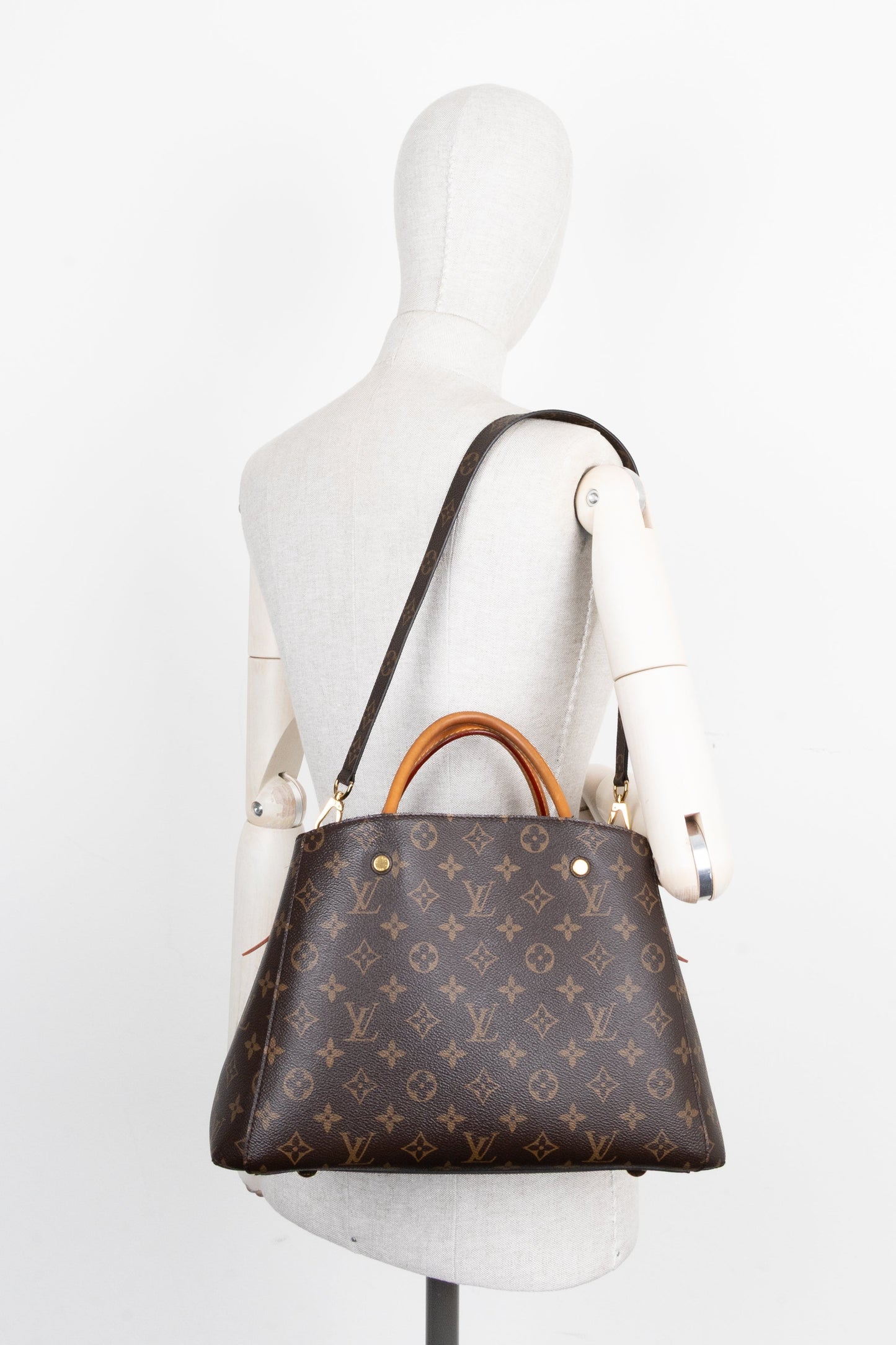 LOUIS VUITTON Montaigne Bag MM MNG