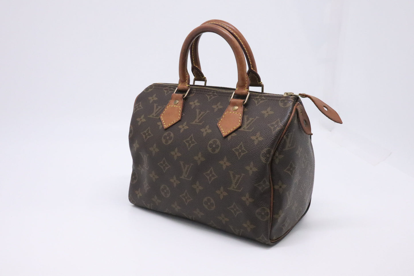 Louis Vuitton Speedy 25 in Monogram Canvas