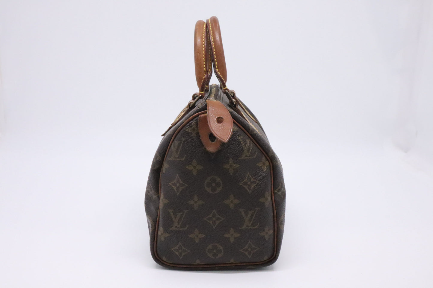 Louis Vuitton Speedy 25 in Monogram Canvas
