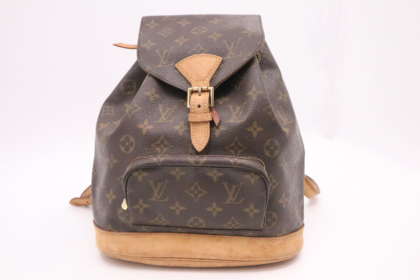 Louis Vuitton Montsouris MM in Monogram Canvas