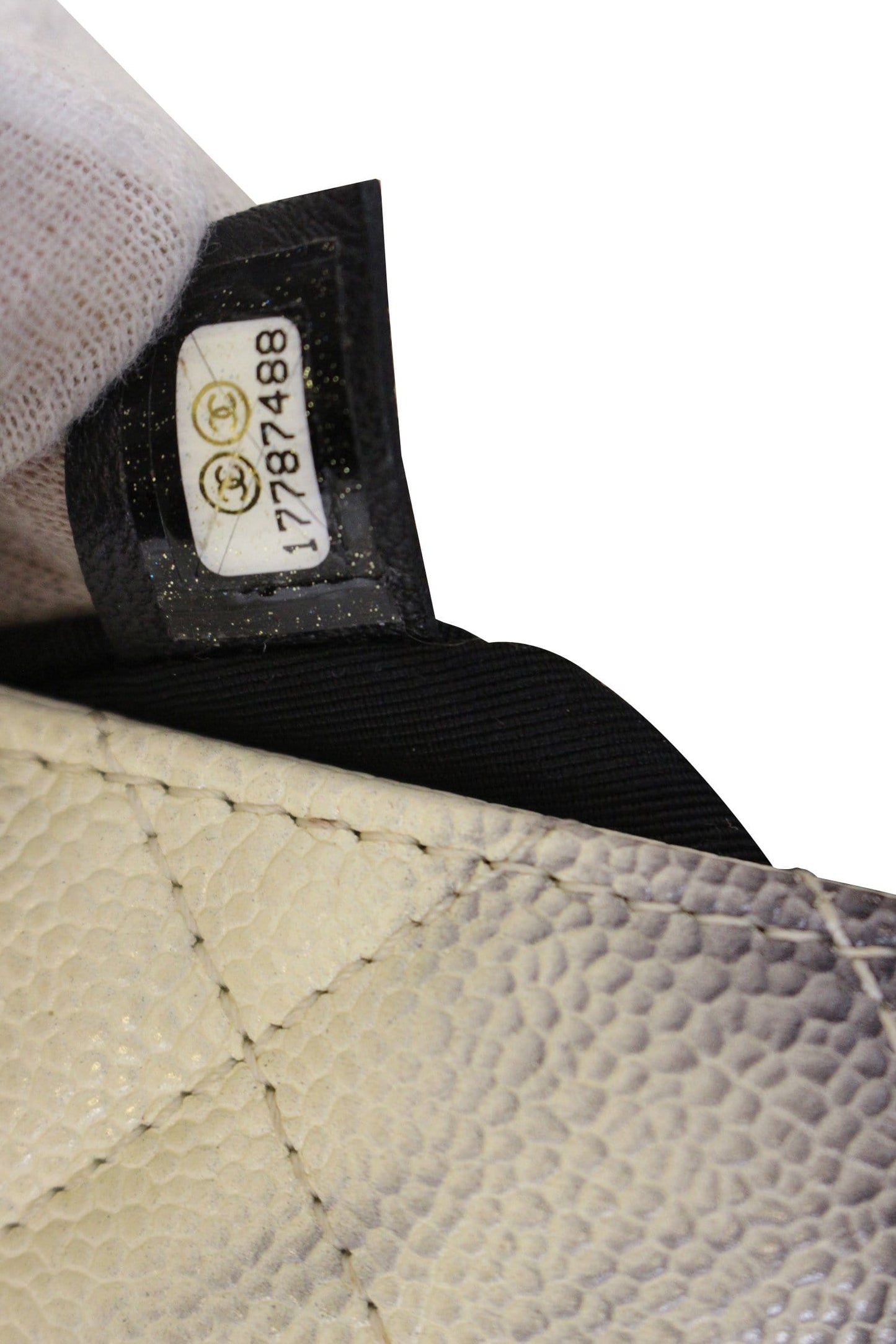 CHANEL Caviar Ombre Jumbo Single Flap Blanc White Shoulder Bag