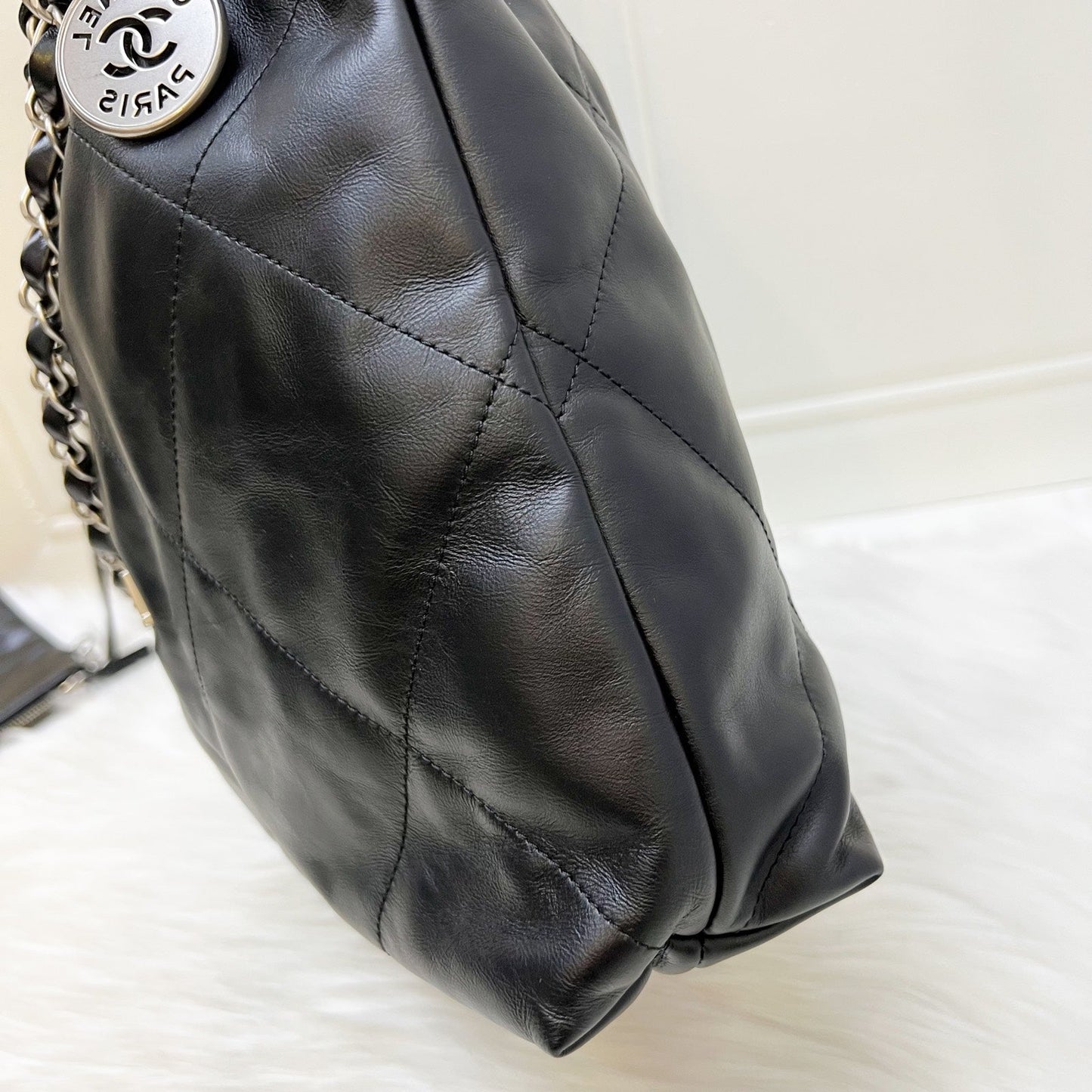 Chanel 22 Medium Hobo Handbag in Black Calfskin and SHW (Model: AS3261)