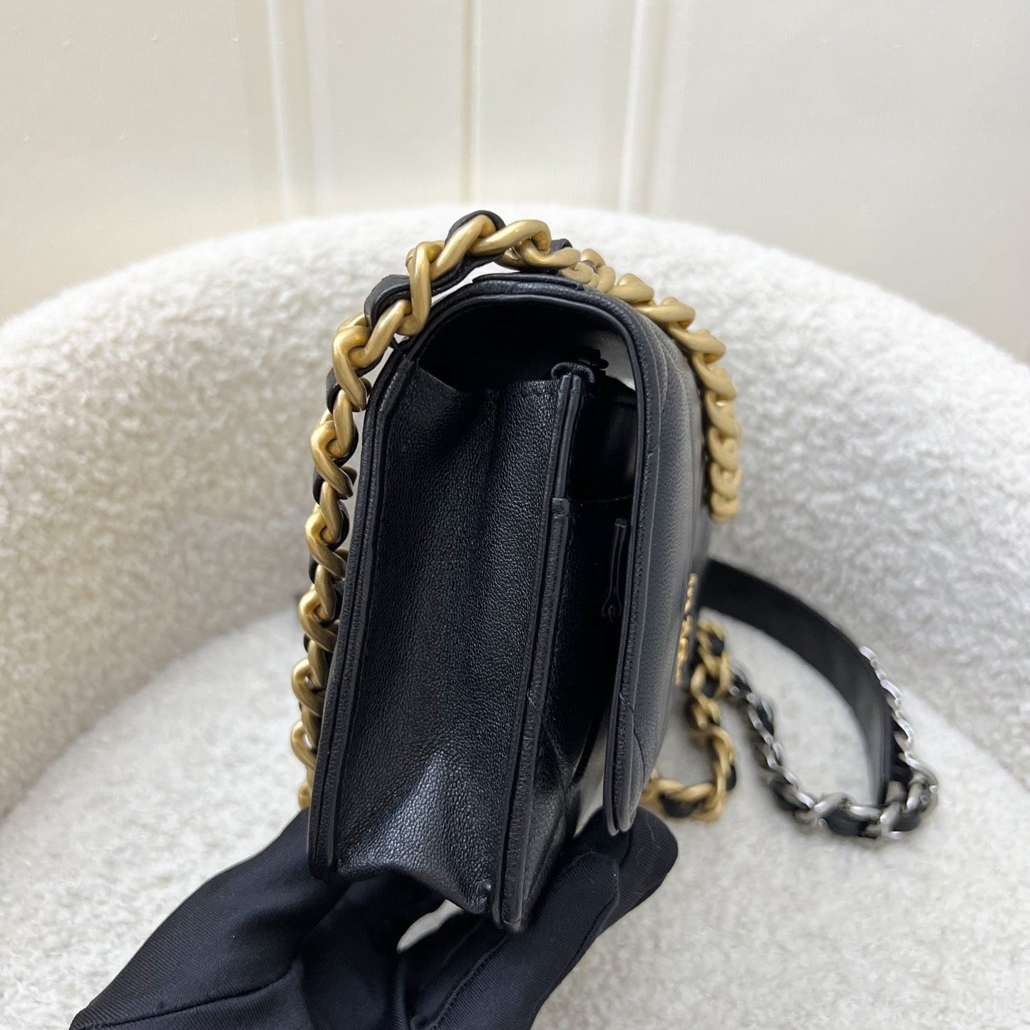 Chanel 19 Wallet on Chain WOC in Black Lambskin and 3-Tone HW (Model: AP0957) Crossbody