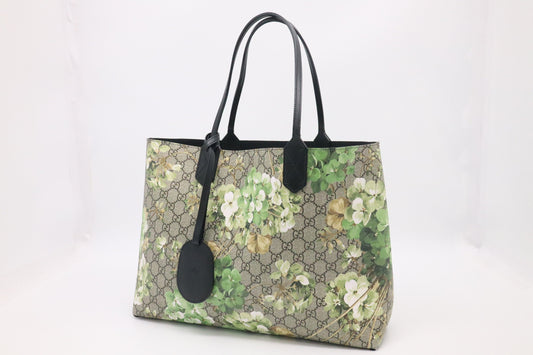 Gucci Reversible Tote in Green Blooms GG Supreme Canvas