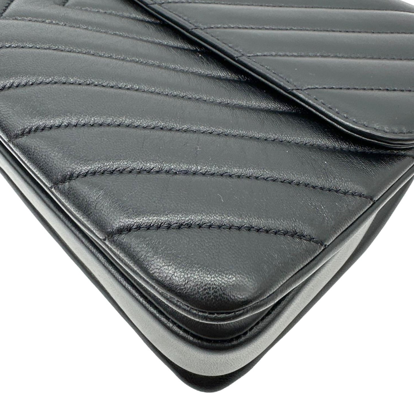 CHANEL Trendy CC Medium Chevron Leather Top Handle Shoulder Bag Black