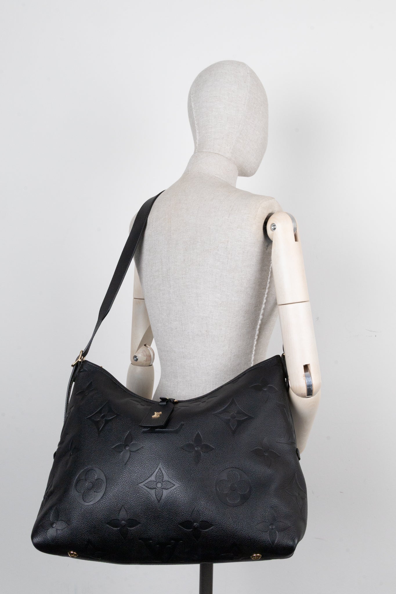 LOUIS VUITTON CarryAll MM Empreinte Black