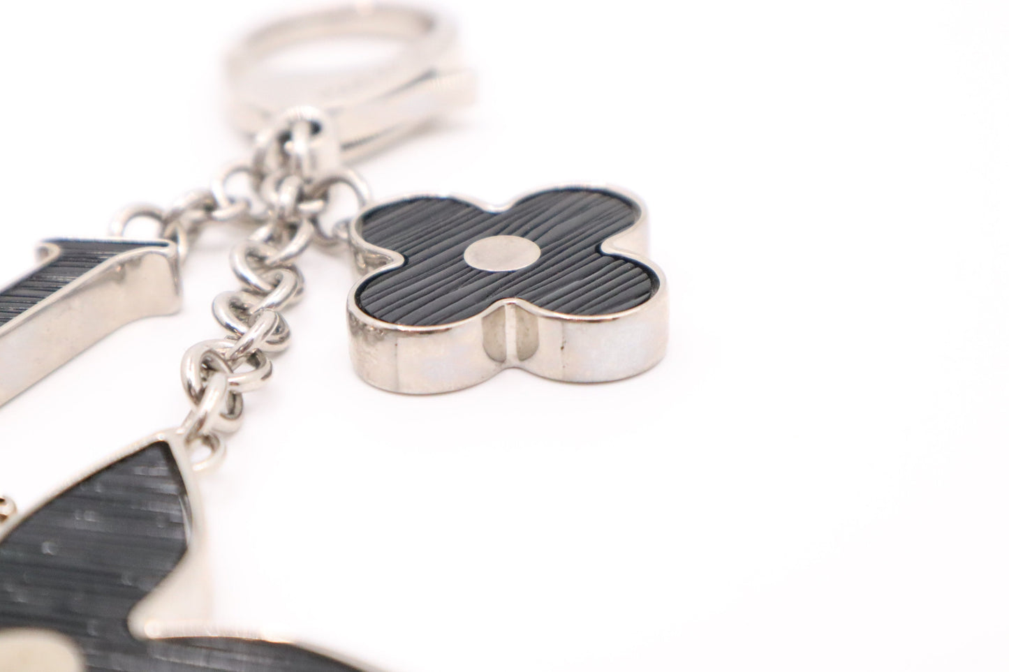 Louis Vuitton Fleur d'Epi in Black Epi Enamel