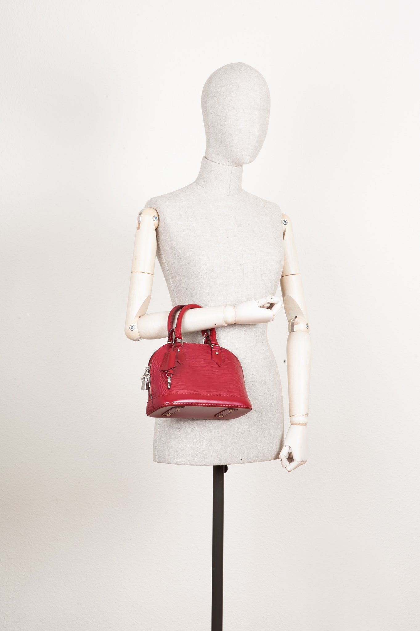 LOUIS VUITTON Alma BB Epi Fuchsia Handbag