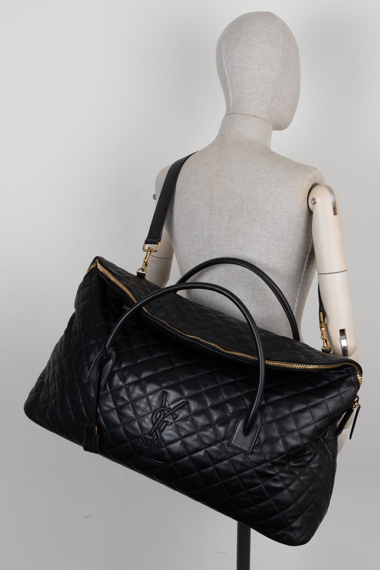 SAINT LAURENT ES Bag Quilted Leather Black