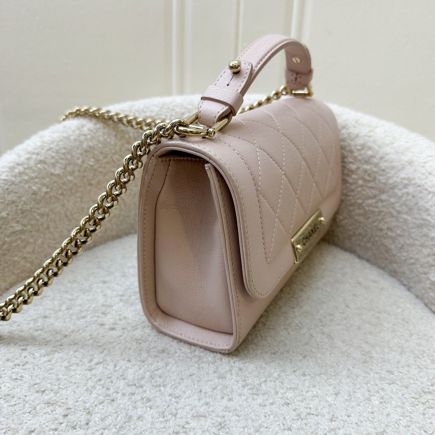 Chanel 17C Click Label Shoulder Bag in Light Pink Calfskin and LGHW