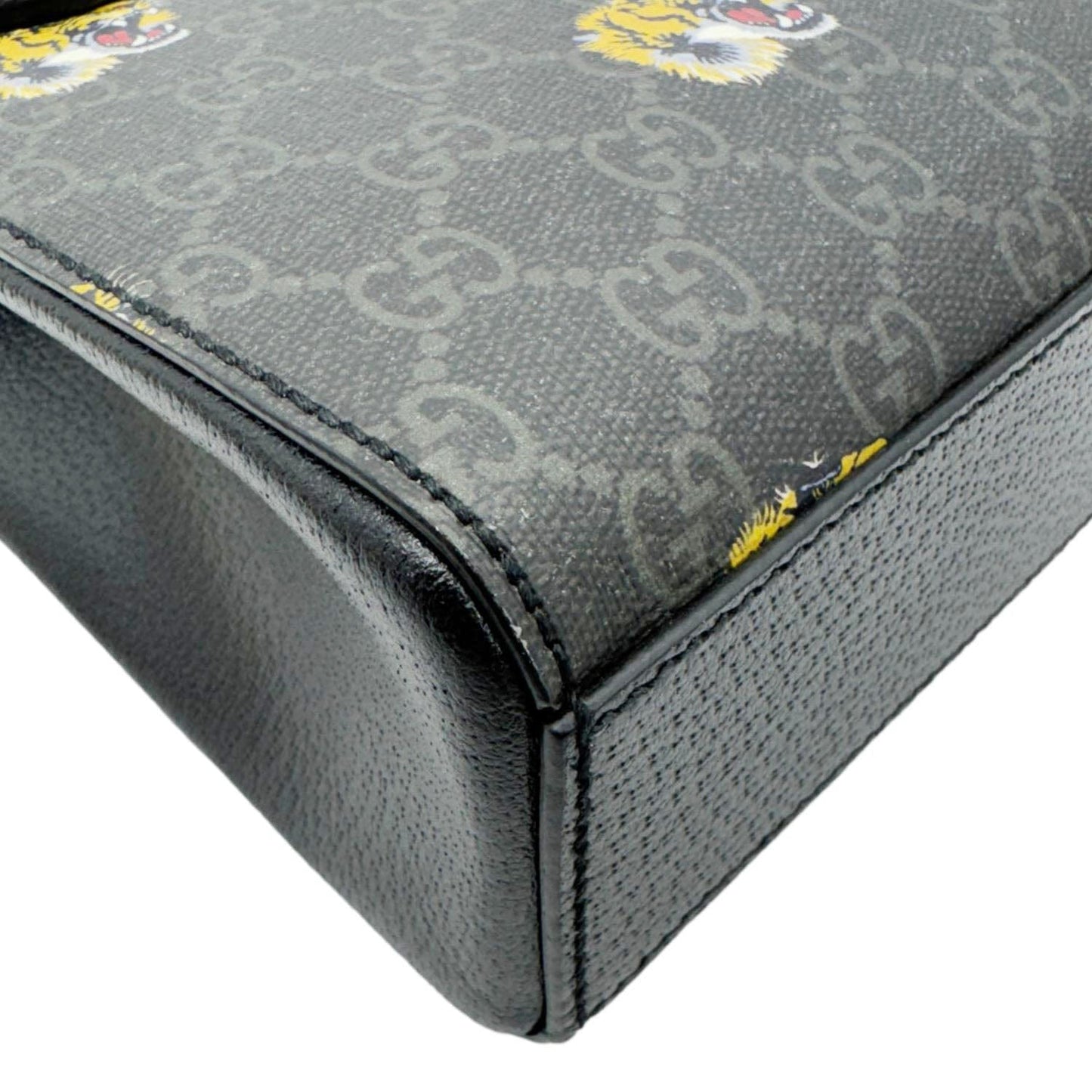 Gucci Interlocking GG Mini Supreme Tiger Printed Canvas Tote Bag Gray 696010
