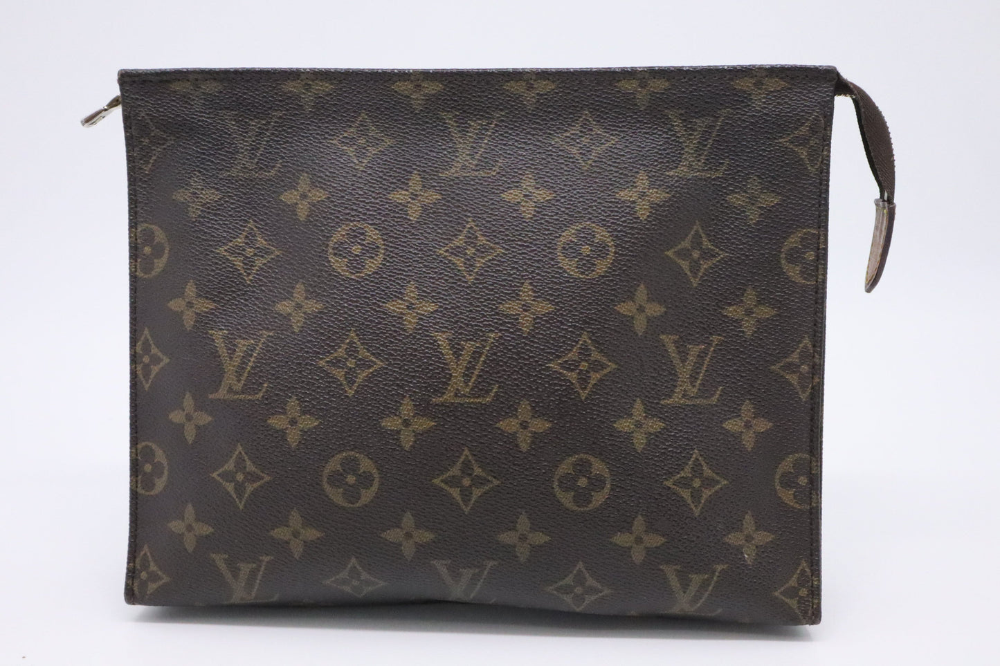 Louis Vuitton Toiletry 26 in Monogram Canvas