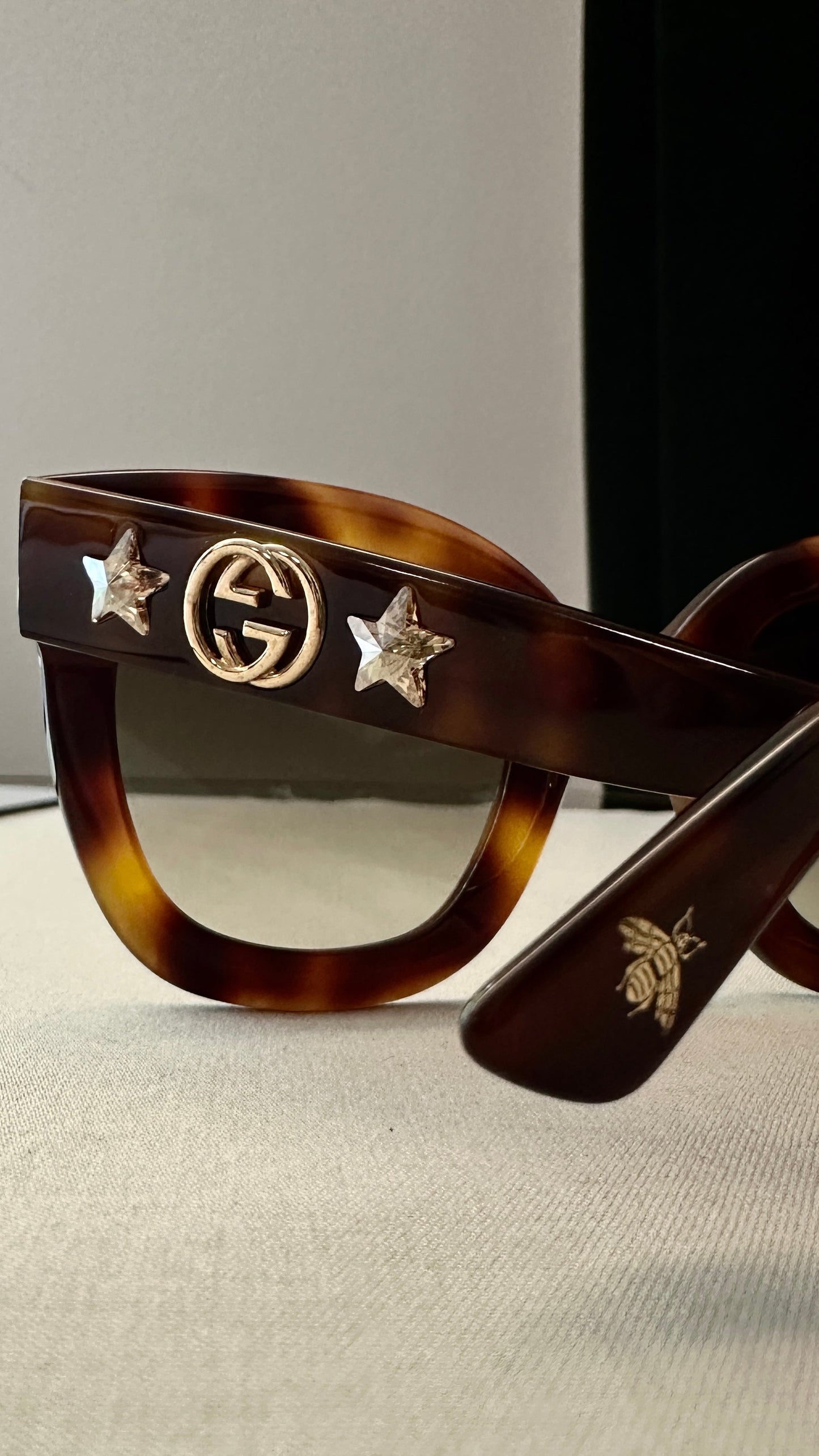 GUCCI GG0208S Sunglasses Tortoiseshell