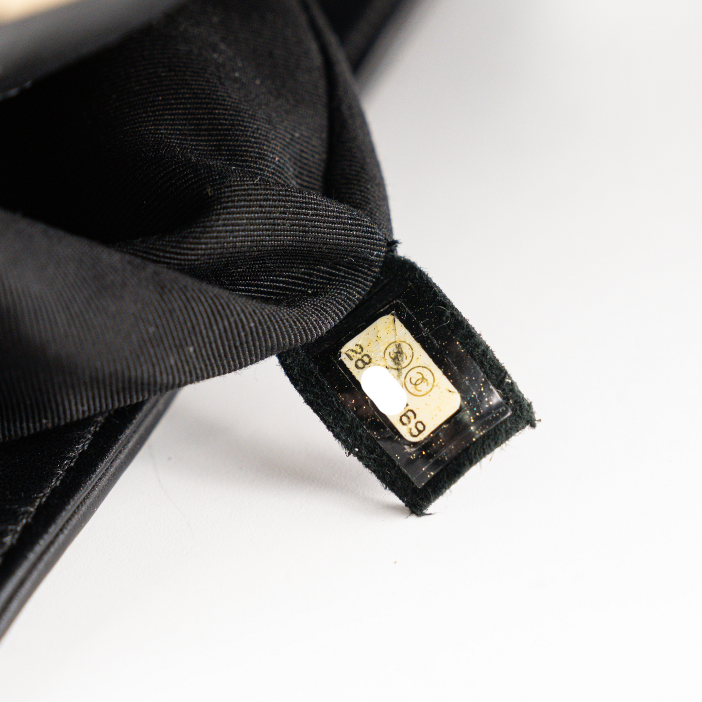 Chanel Old Medium Boy Chevron Black