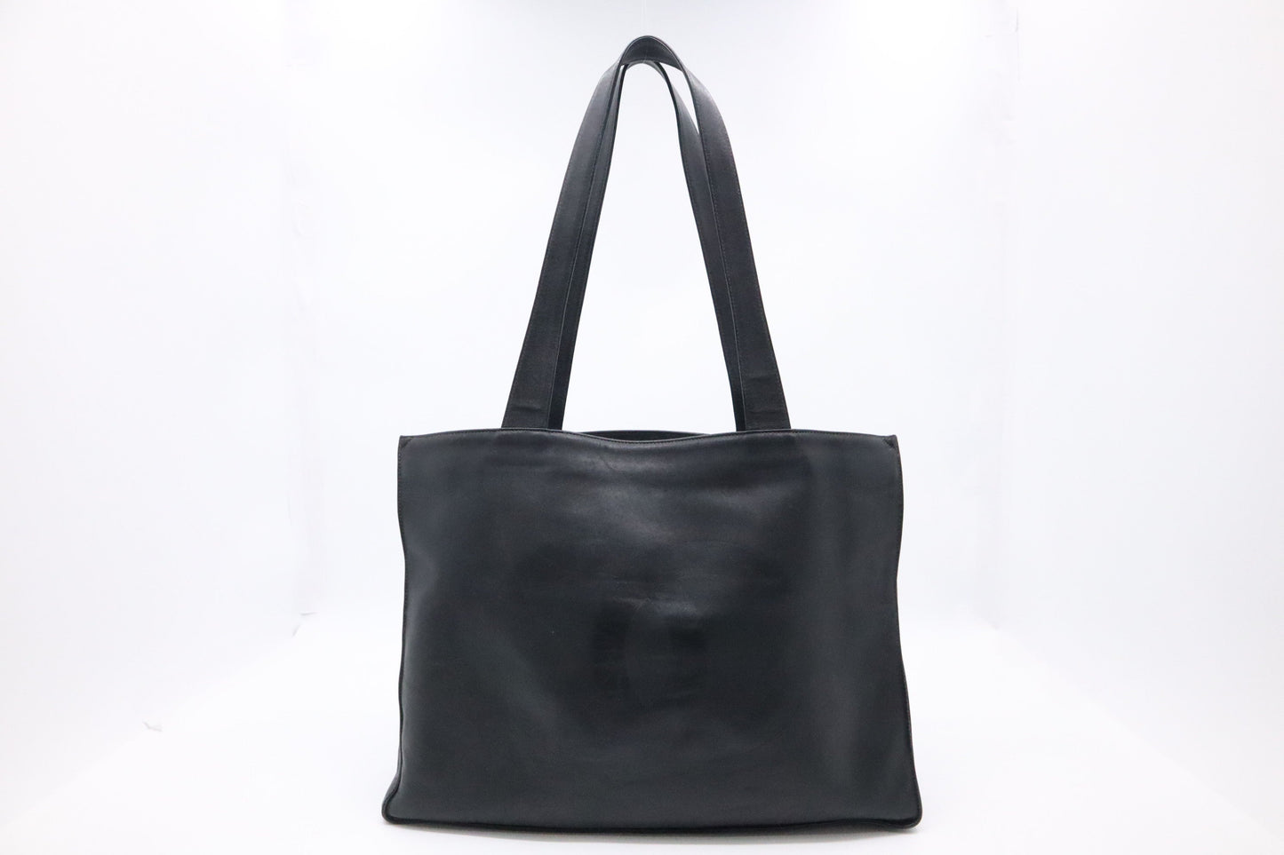 Chanel Tote in Black Leather