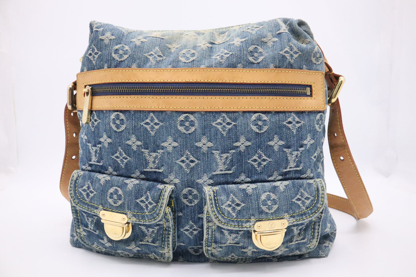 Louis Vuitton Baggy GM in Monogram Denim