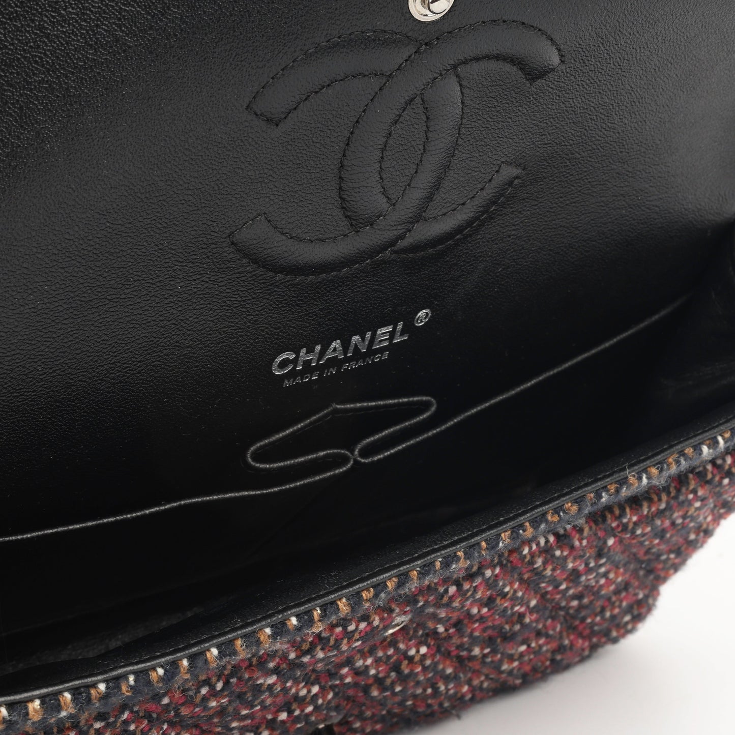 Chanel Medium Classic Flap  - Tweed