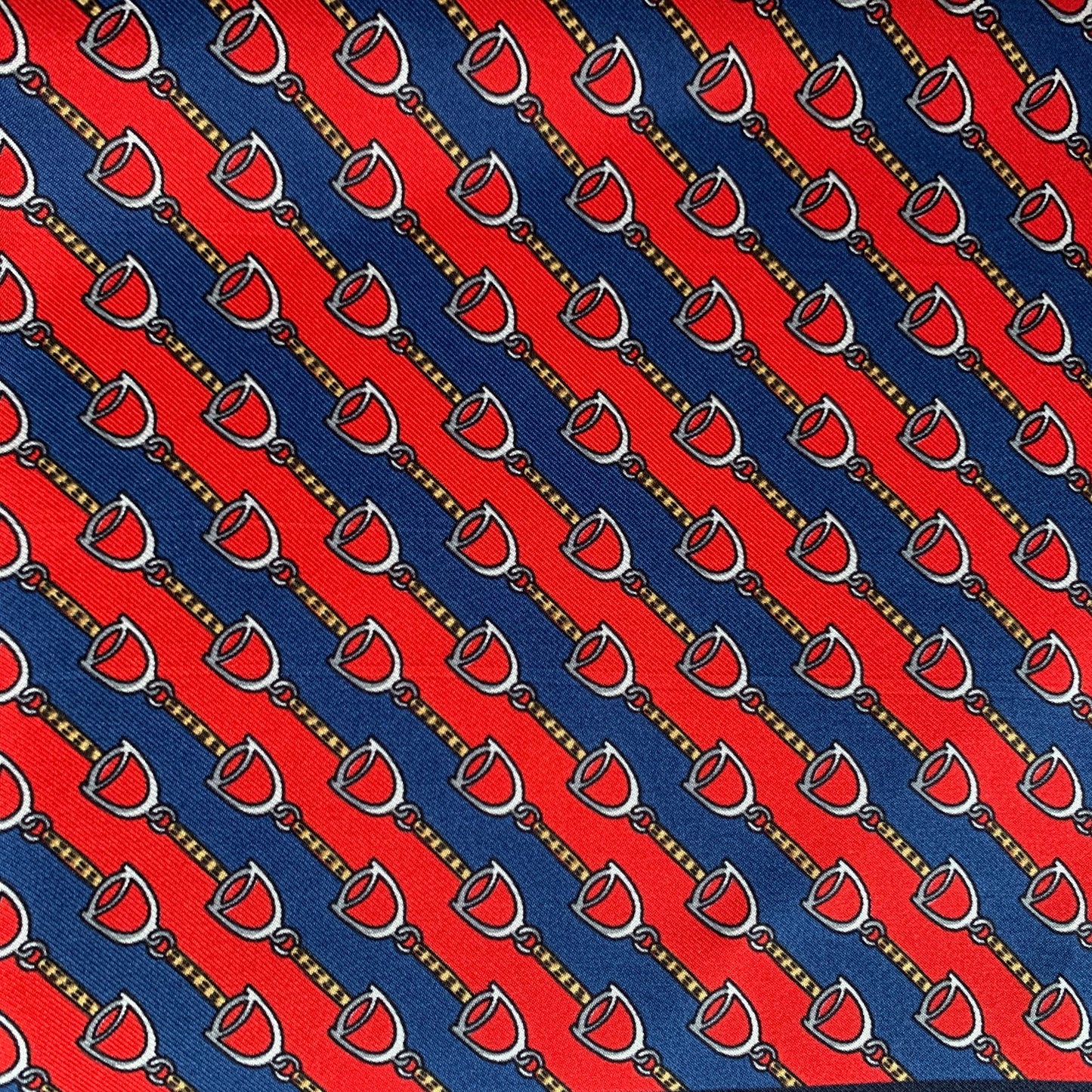 Gucci Two-toned Horse-bit Pocket Square in Red