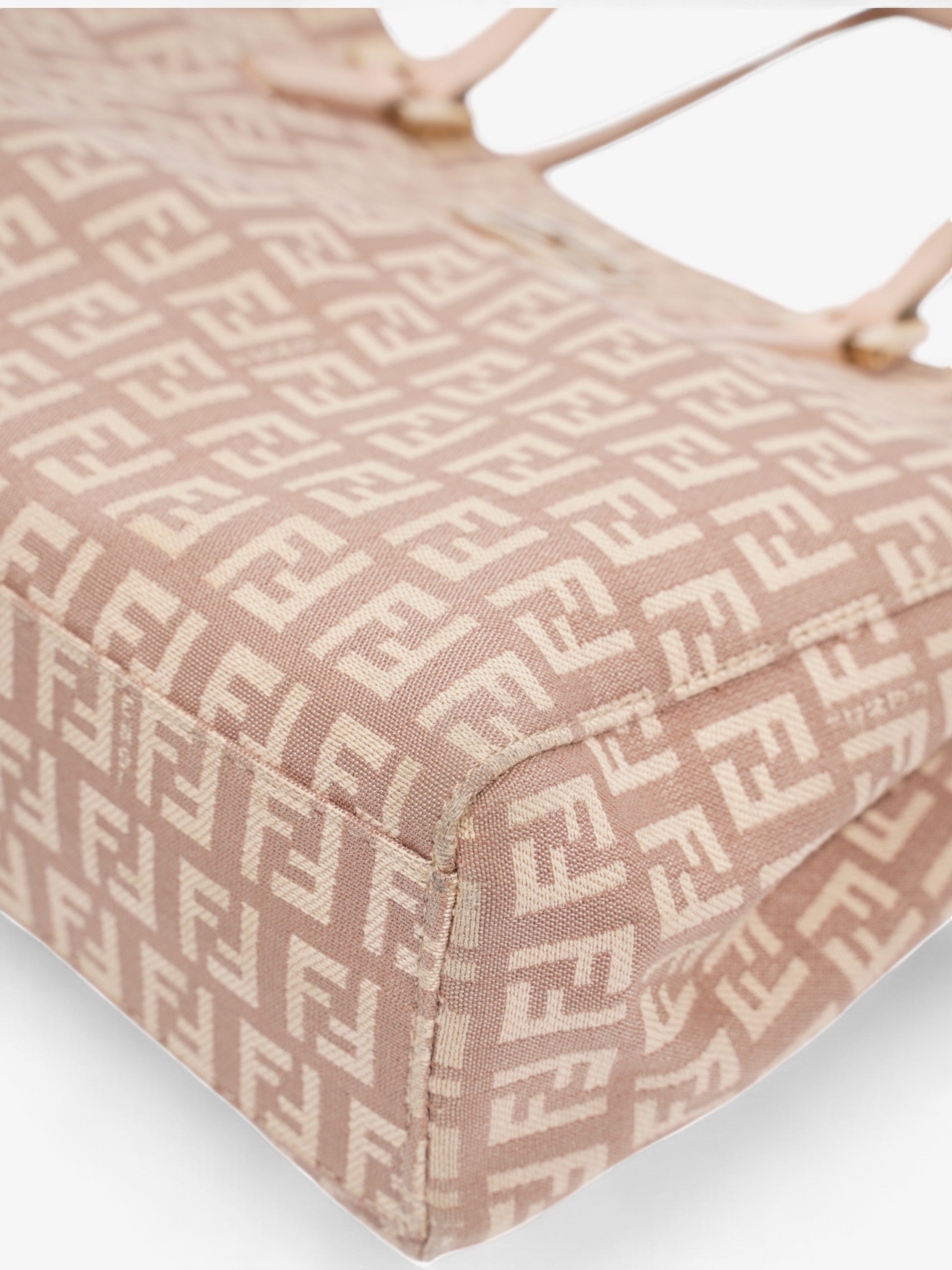 Fendi Peekaboo Handbag - Ewore Bags