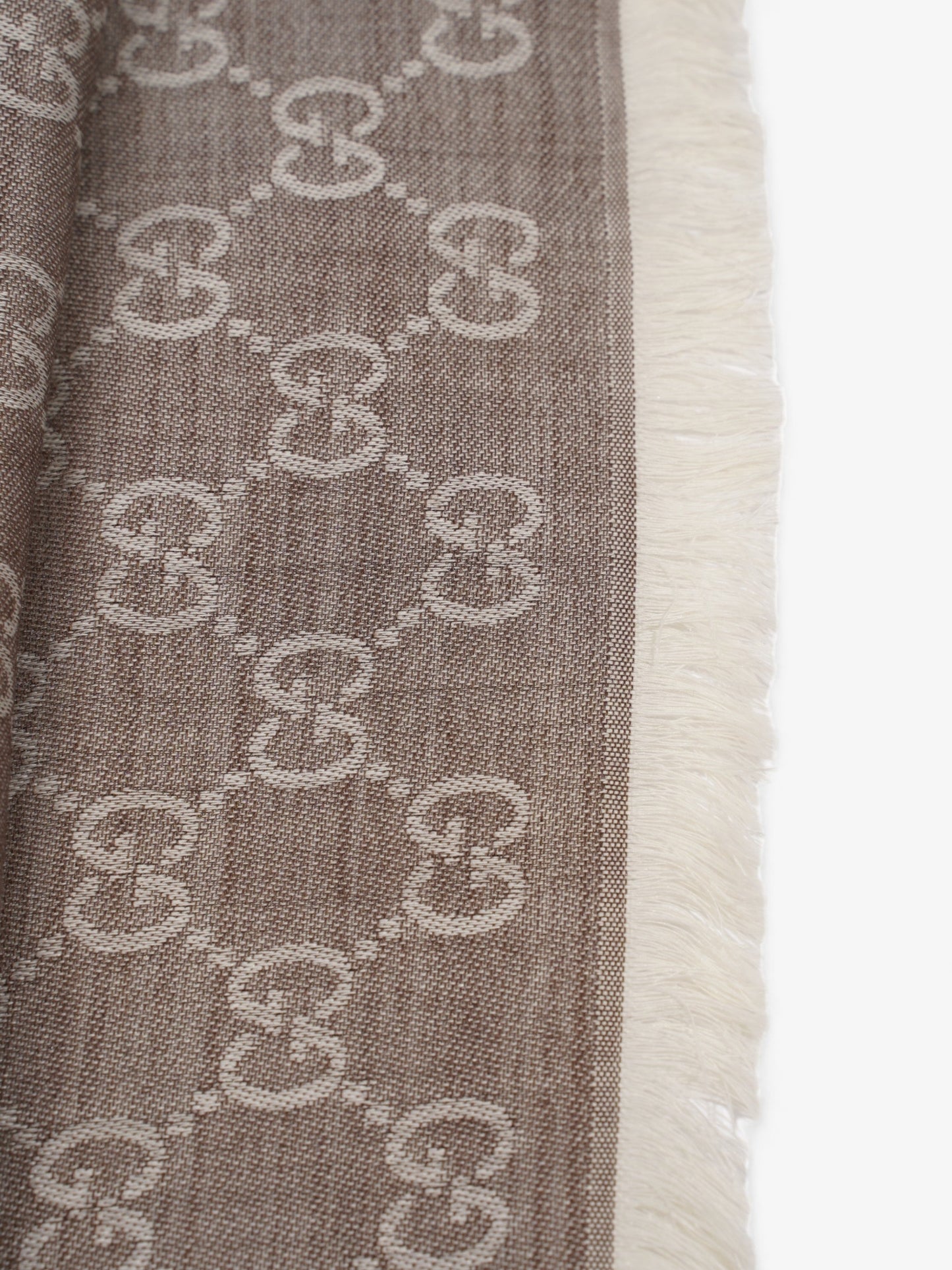 Gucci Beige Gucci scarf Grey GG Supreme Wool