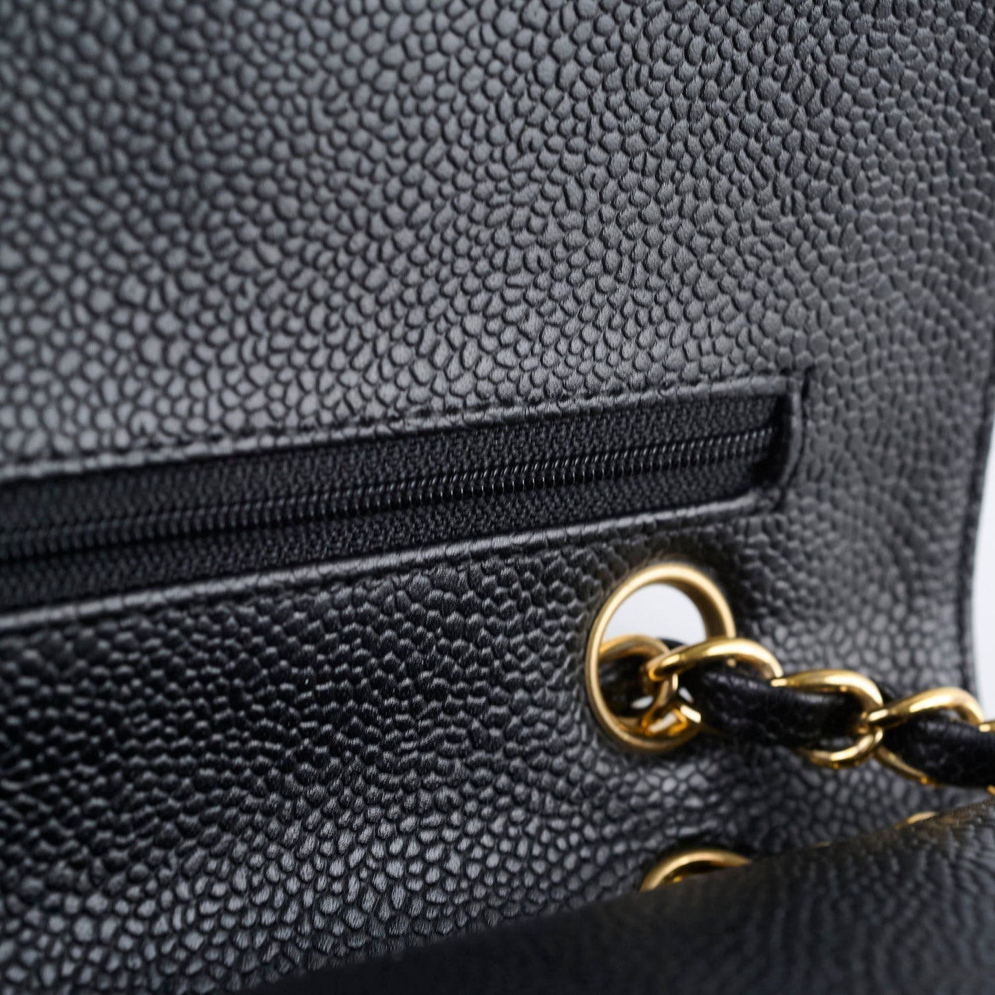 Chanel  Caviar Memium/Large Classic Flap Black