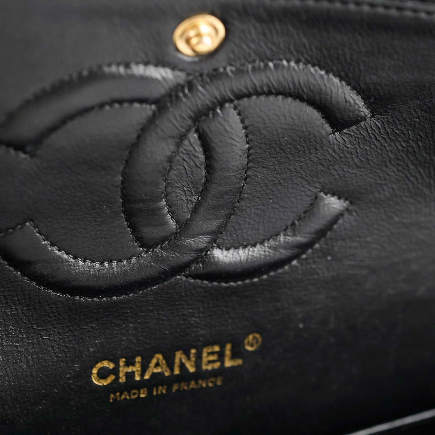 Chanel  Caviar Memium/Large Classic Flap Black