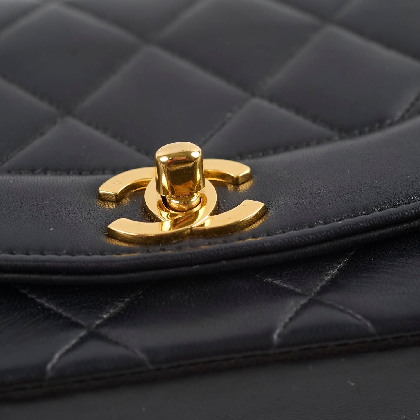 Chanel Small  Diana Lambskin Black (4 Series)