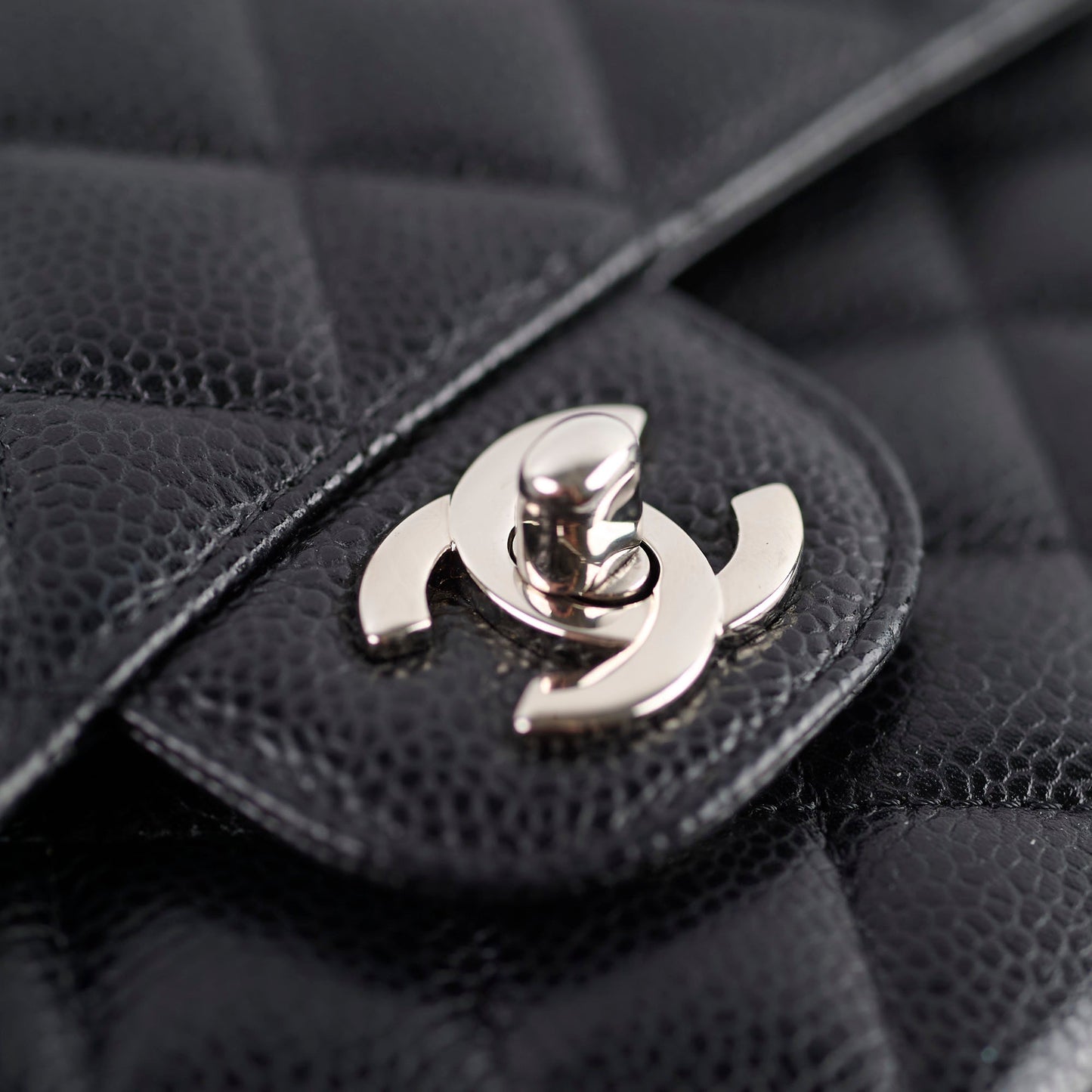 Chanel Classic Flap Medium/Large Caviar Black - 29 Series