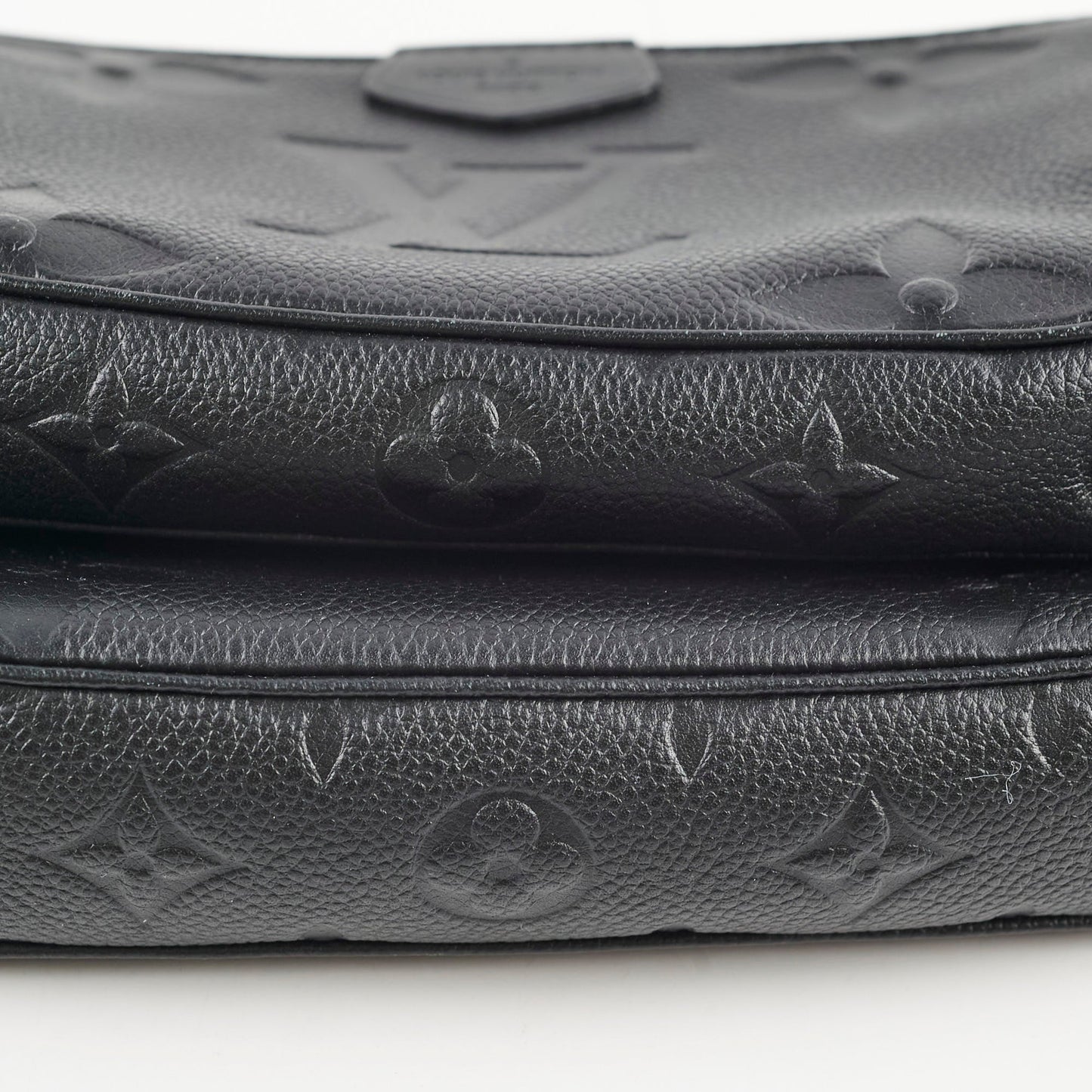Louis Vuitton Multi Pochette Accessories Black