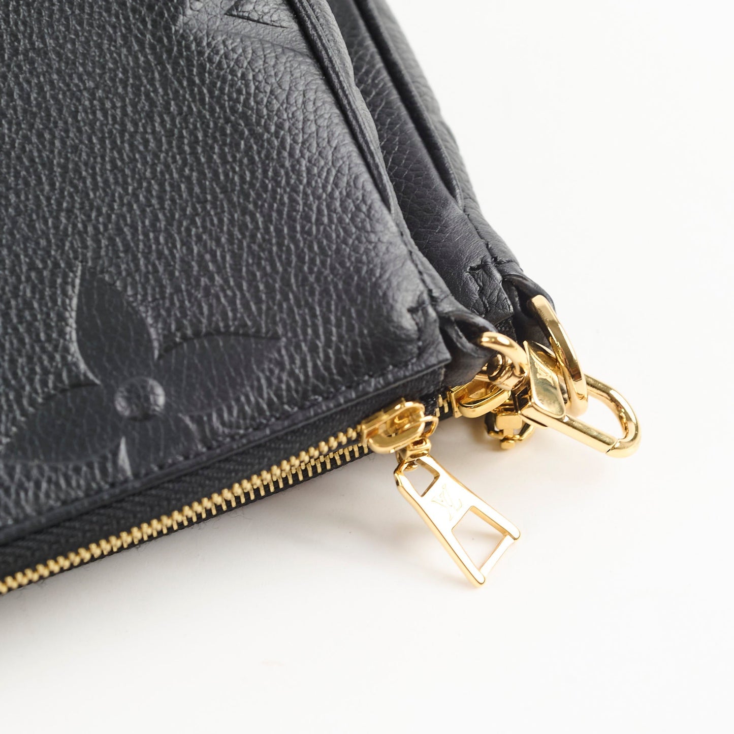 Louis Vuitton Multi Pochette Accessories Black