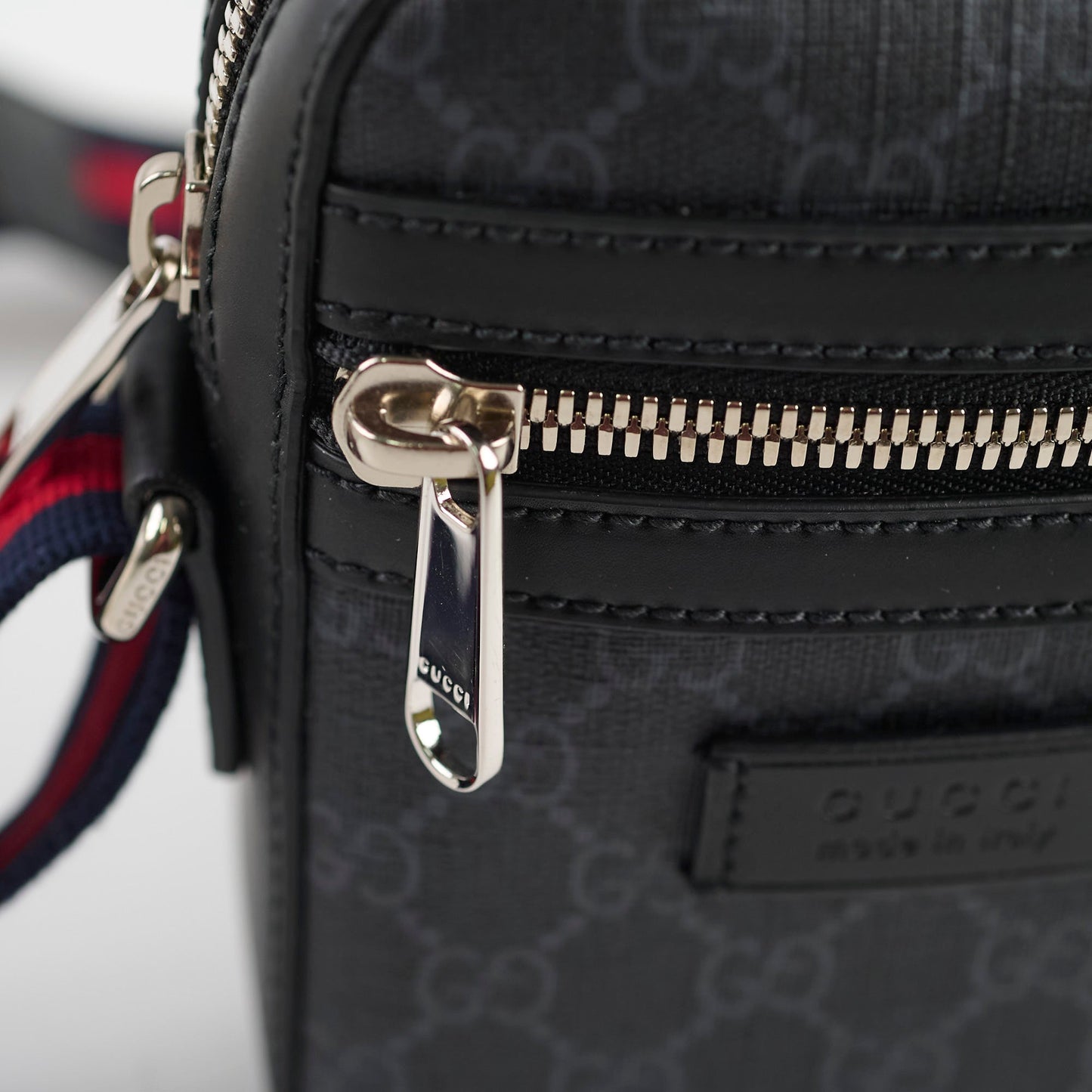 Gucci GG Small Messenger Crossbody