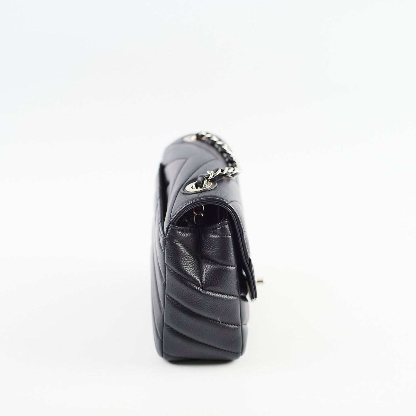 Chanel Caviar Chevron Crossbody Bag Black Series 23