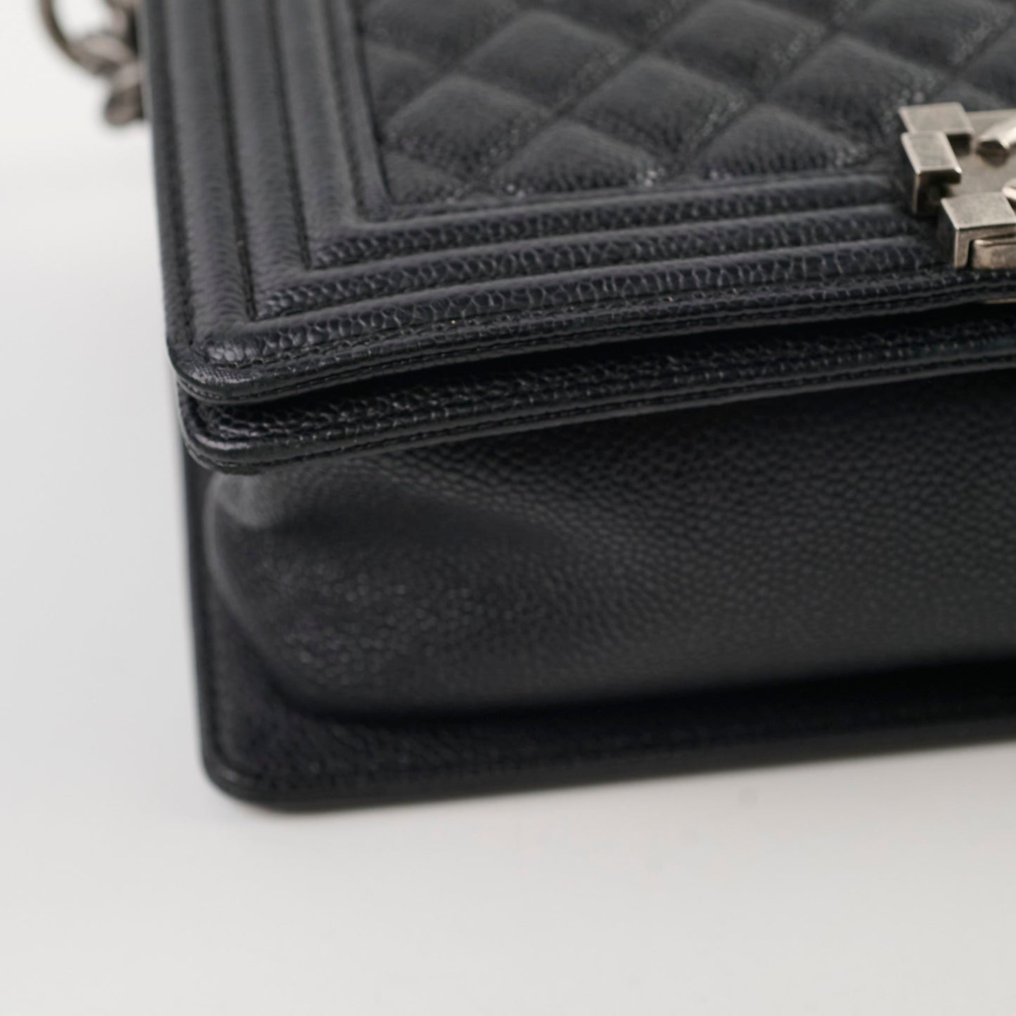 Chanel Old Medium Caviar Boy Black HOLD