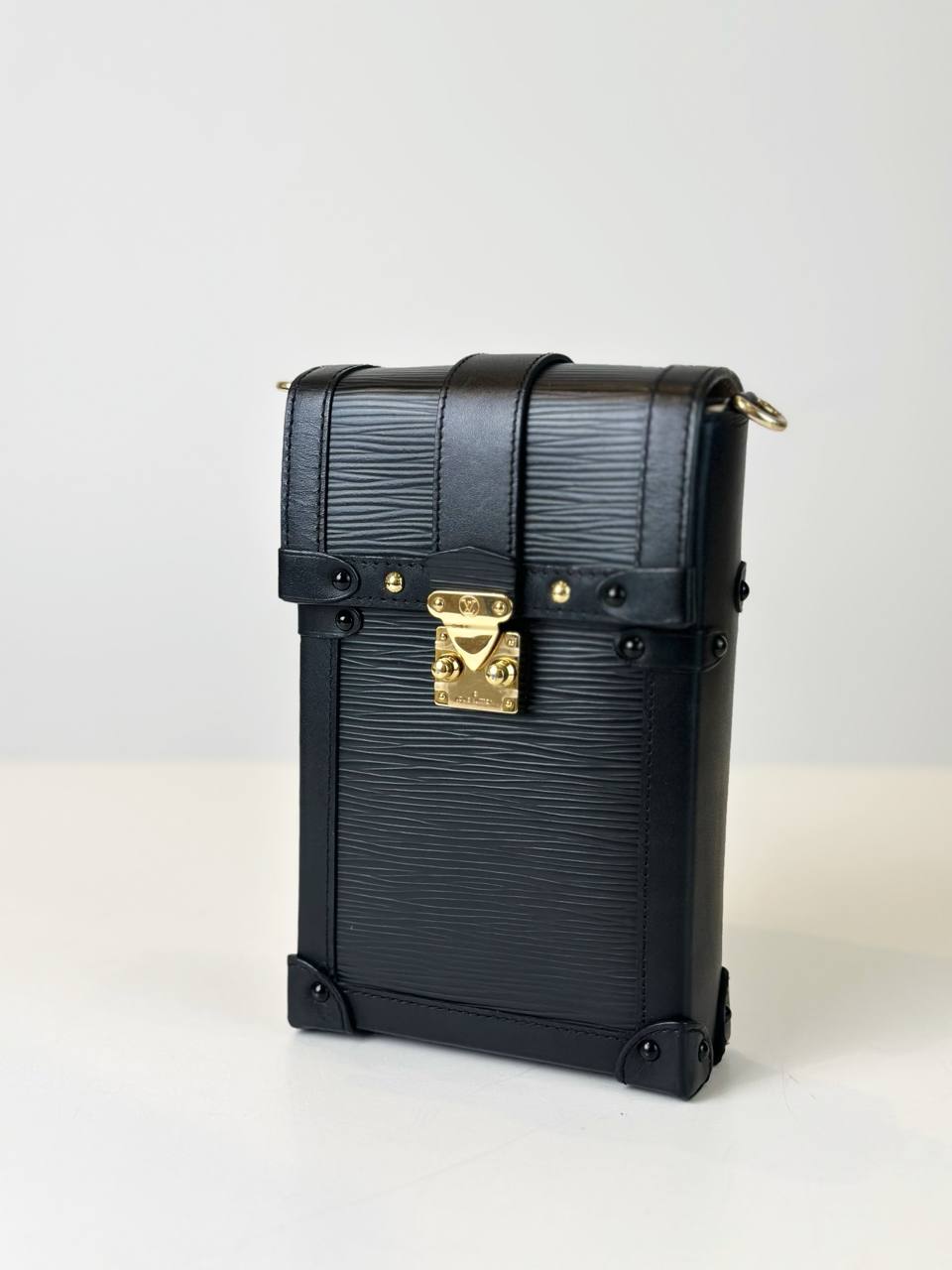 LOUIS VUITTON TRUNK EPI LEATHER BLACK VERTICAL BAG